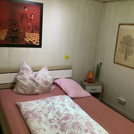Schoenes Zimmer Im Seterant/Untergeschoss Essen Zewnętrze zdjęcie