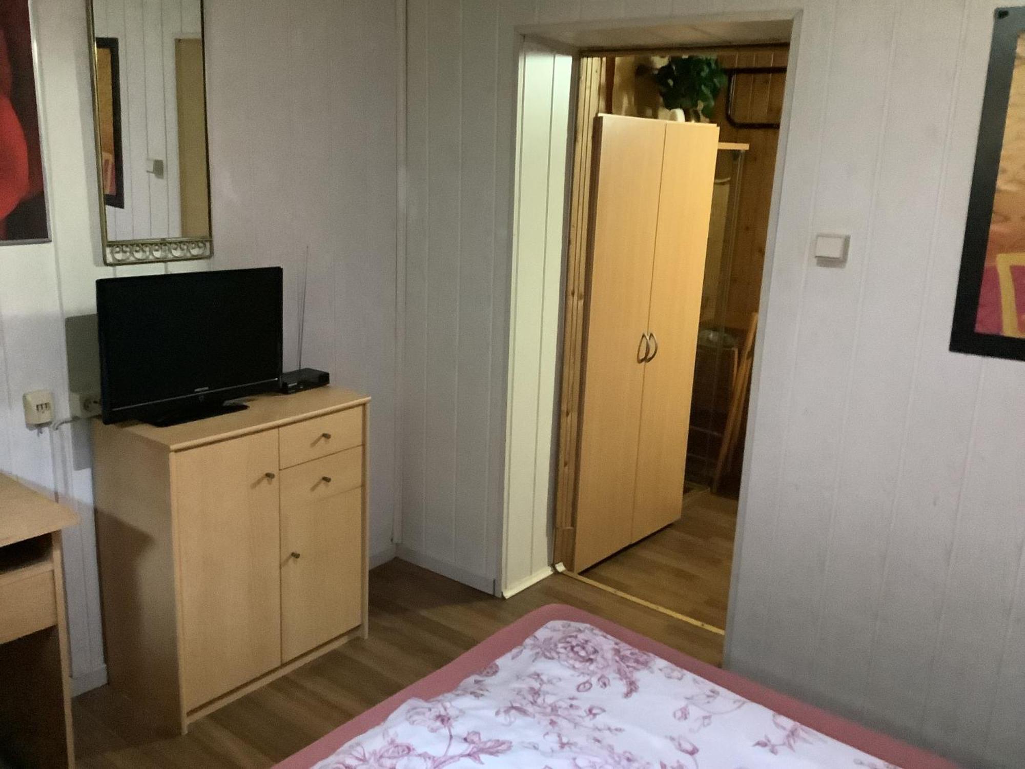 Schoenes Zimmer Im Seterant/Untergeschoss Essen Zewnętrze zdjęcie